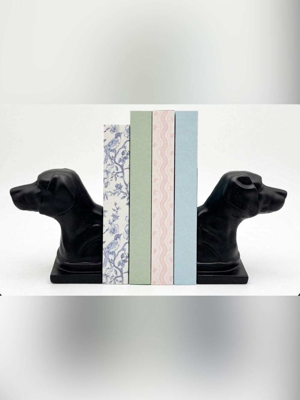 Decorative Black Labrador retriever  Bookends - Classic Home Accents - Picture 2 of 5